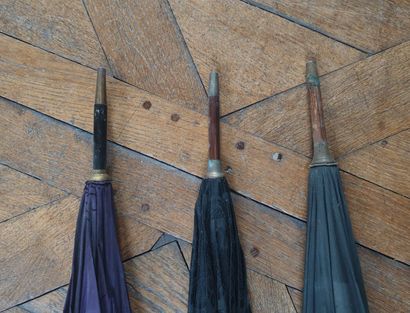 Set of three parasols:

101 cm, 94 cm and...