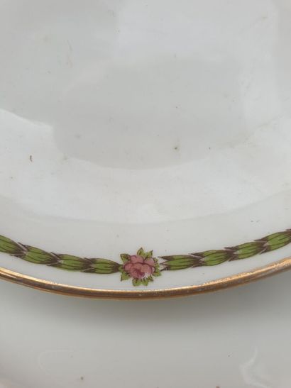 LIMOGES, XXth century

Service including...