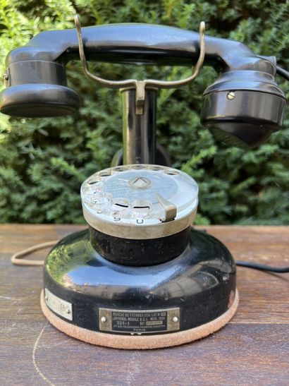 Telephone around 1900.
