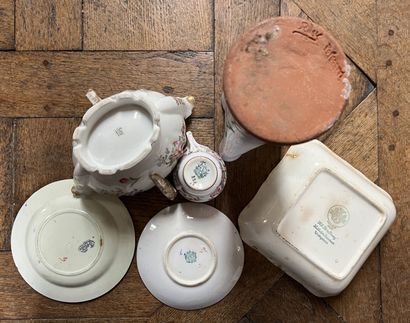 MANNETTE of crockery, vases and ceramics...