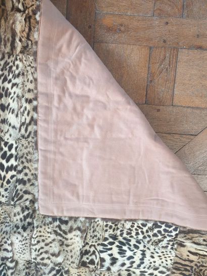 Cover imitation animal skin

120 x 153 c...