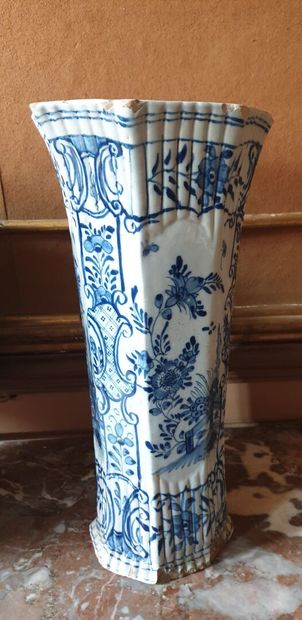 DELFT, late 18th, early 19th century

Earthenware...