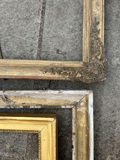 Set of four frames and a mirror
