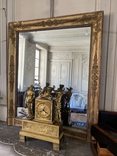 Trumeau in wood and gilded stucco from the...