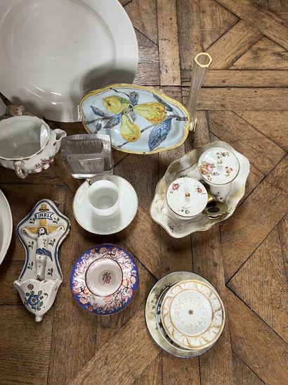 MANNETTE of crockery, vases and ceramics...