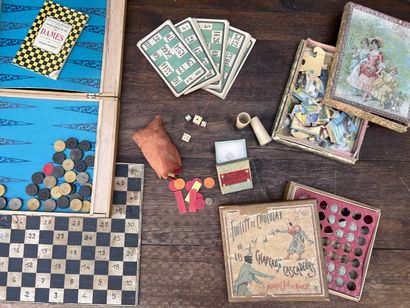 Lot of games, XIXth century

Checkers, puzzle,...