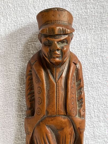 Carved wood paper cup middle of the XIXth...