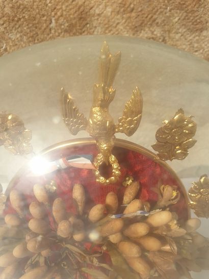 Bridal globe, 19th century 

H. 40 cm