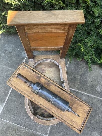 Bidet in walnut beginning of the XIXth century....