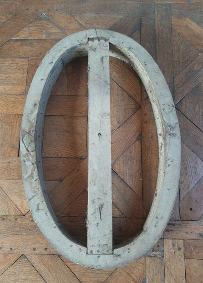 Bed canopy

H.80, L.53 cm