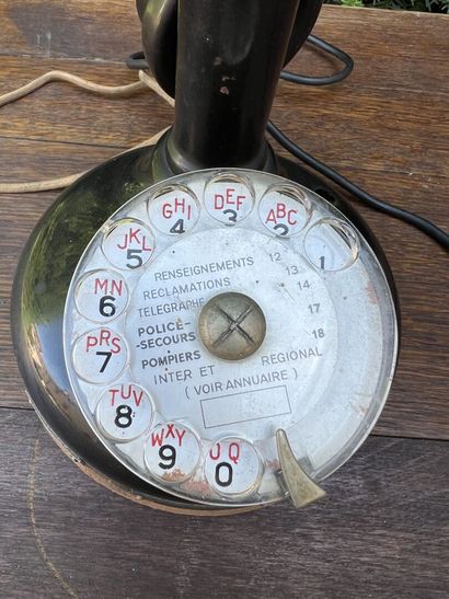 Telephone around 1900.