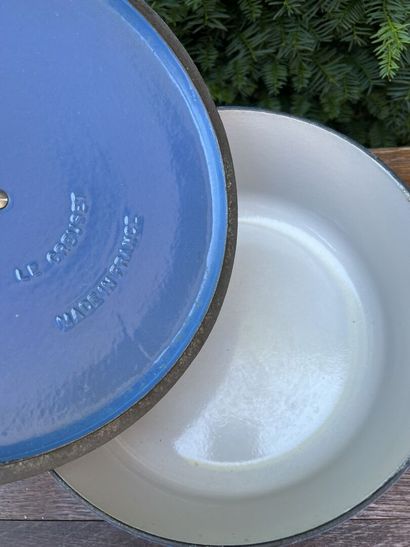 Lot le Creuset



We joined a Burgundian...