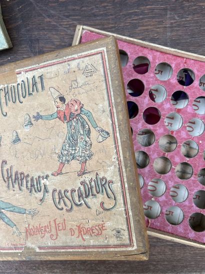 Lot of games, XIXth century

Checkers, puzzle,...