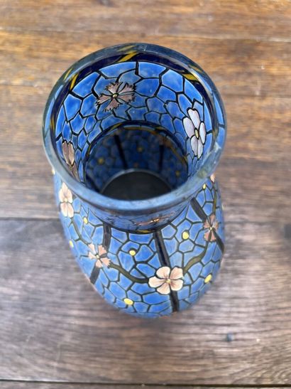 Vase in blue enamelled glass with flower...