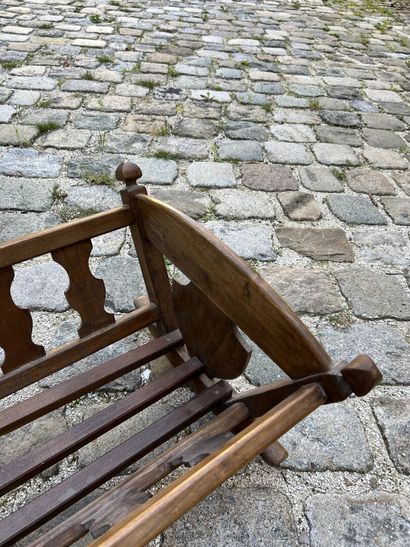 Natural wood cradle, early 20th century

W....