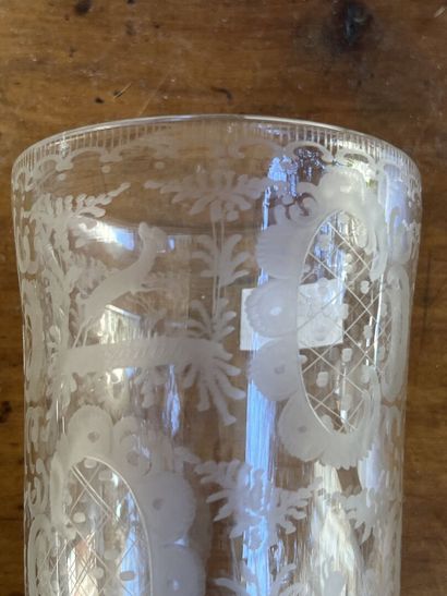 Glass goblet engraved with reserves decorated...