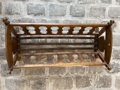Natural wood cradle, early 20th century

W....