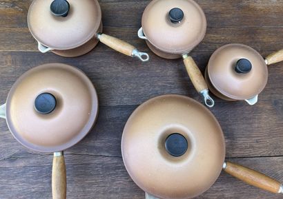 Set of 5 Le Creuset pans