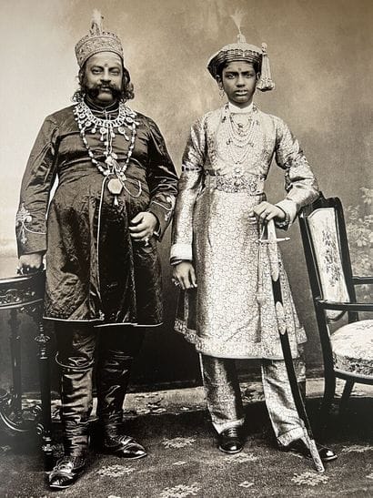 Beyond Extravagance: Gems and Jewels of Royal...