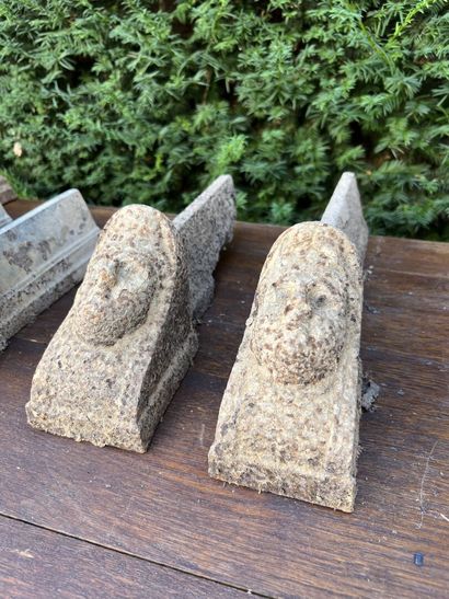 Lot of three pairs of andirons, XIXth century

Decorated...