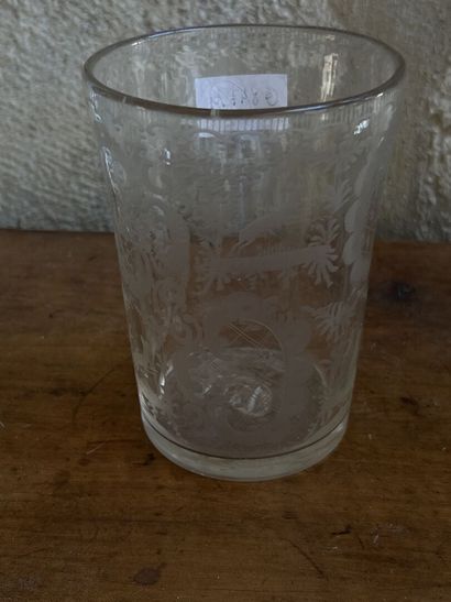 Glass goblet engraved with reserves decorated...
