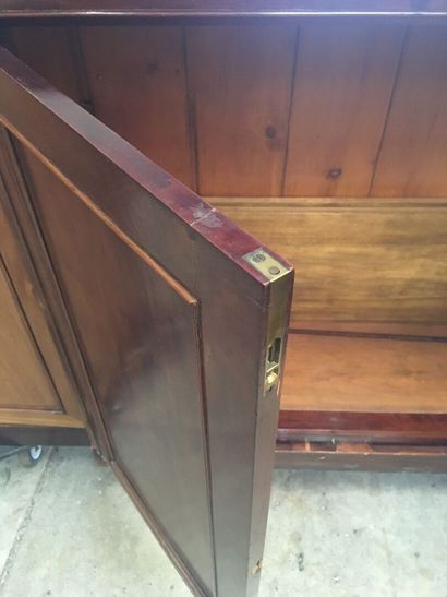 Mahogany and mahogany veneer sideboard

It...