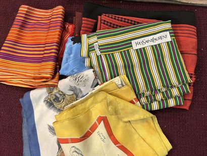 Lot of silk scarves including 

Jean Patou...
