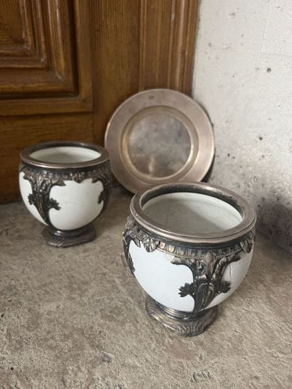 Pair of cookie vases mounted in silver, Minerve...