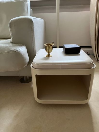 Pair of plastic sofa ends, KARTELL style