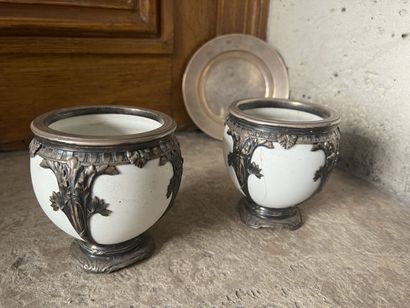 Pair of cookie vases mounted in silver, Minerve...