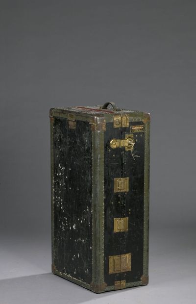 Car trunk HARTMANN

H. 101 cm