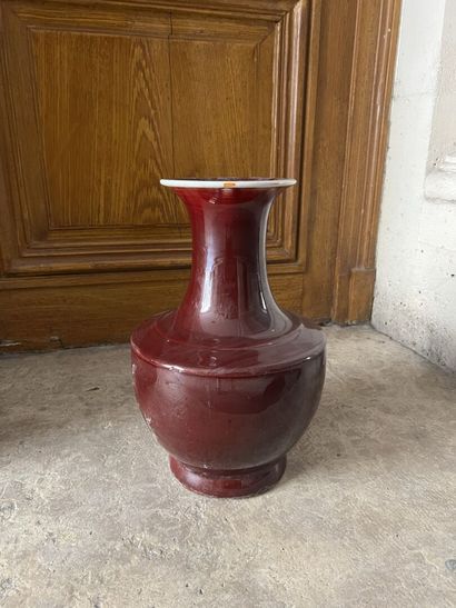 Baluster vase, China, 20th century

With...