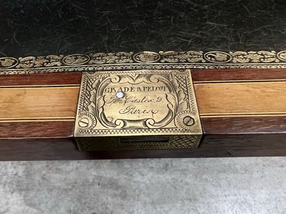 Petit secrétaire à abattant en marqueterie,...