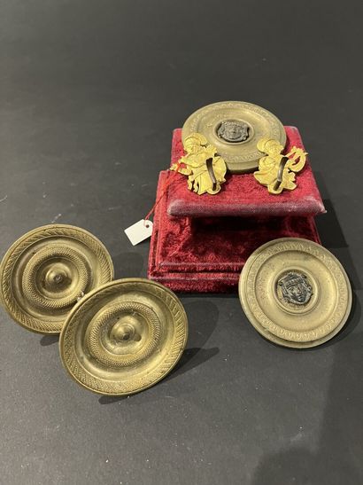 Set of two pairs of bronze pegs chased and...