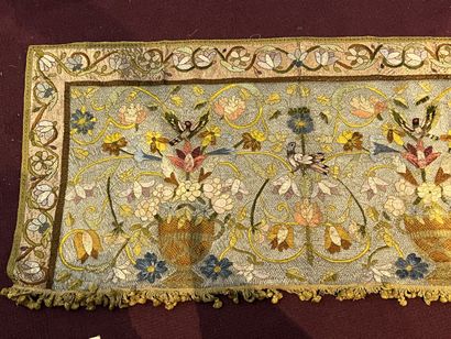 Embroidery with birds, Italy, 17th century...