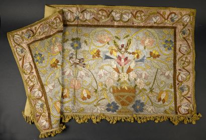 Embroidery with birds, Italy, 17th century...