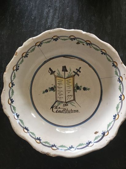 NEVERS, 18th century, revolutionary period
Round...