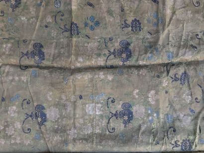 Part of a piece of furniture or a bed linen...