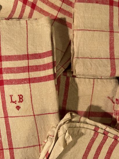 Set of 28 kitchen towels, dish towels and...