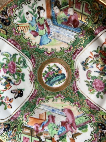 CHINE, CANTON, fin XIXe
Paire de plats en...