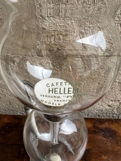 Glass Hellem coffee pot circa 1950
H. 40...