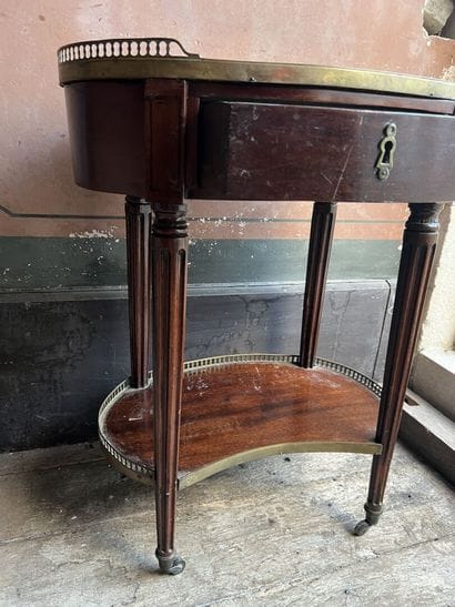 Mahogany and mahogany veneer coffee table...