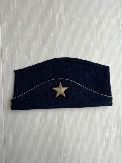 Memories of the Mallet family.
Police cap,...