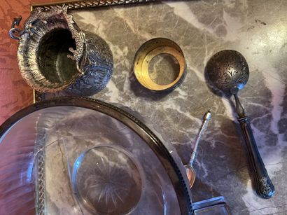 Lot en argent comprenant une coupe en cristal...