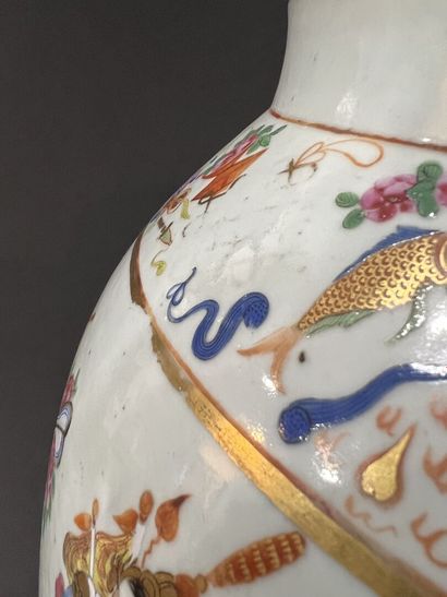 CHINE, début du XIXe siècle
Paire de potiches...