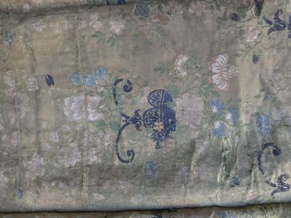 Part of a piece of furniture or a bed linen...