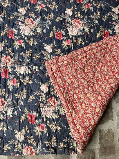 Foot cover and two quilted and quilted blankets,...