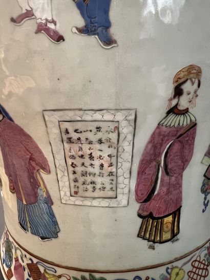CHINE, début du XIXe siècle
Paire de potiches...