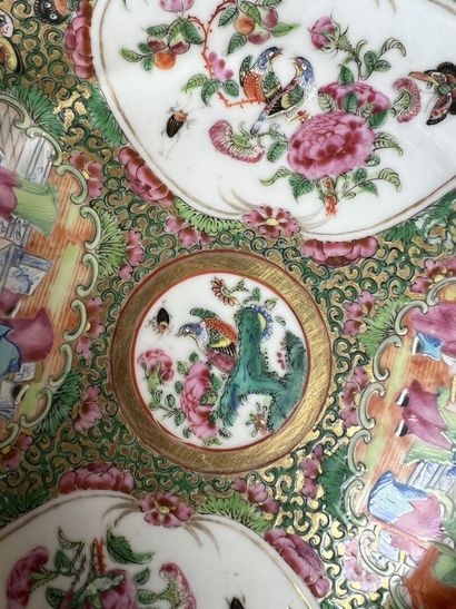 CHINE, CANTON, fin XIXe
Paire de plats en...