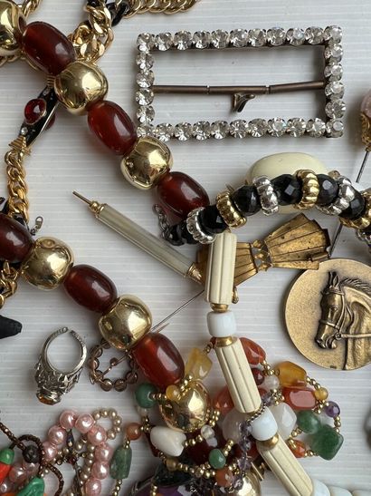 Lot of costume jewelry